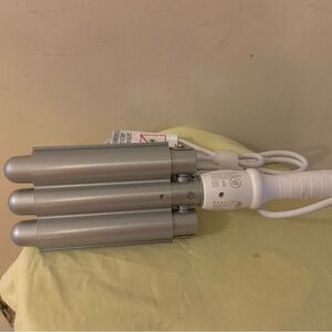 Silver Triple Barrel Hair Waver - Women Hair Styling